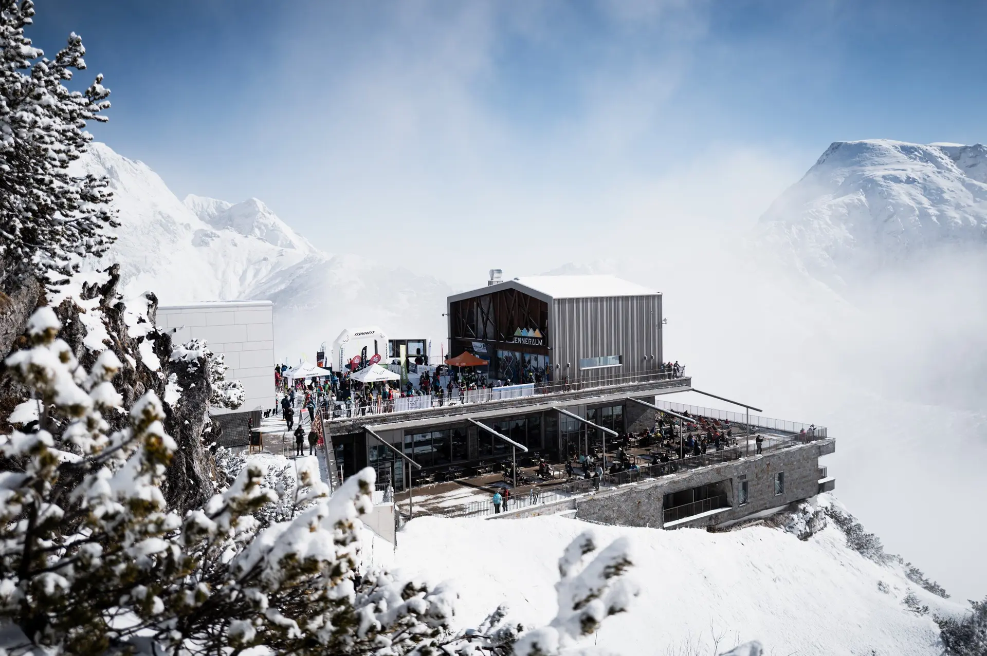 © the.adventure.bakery